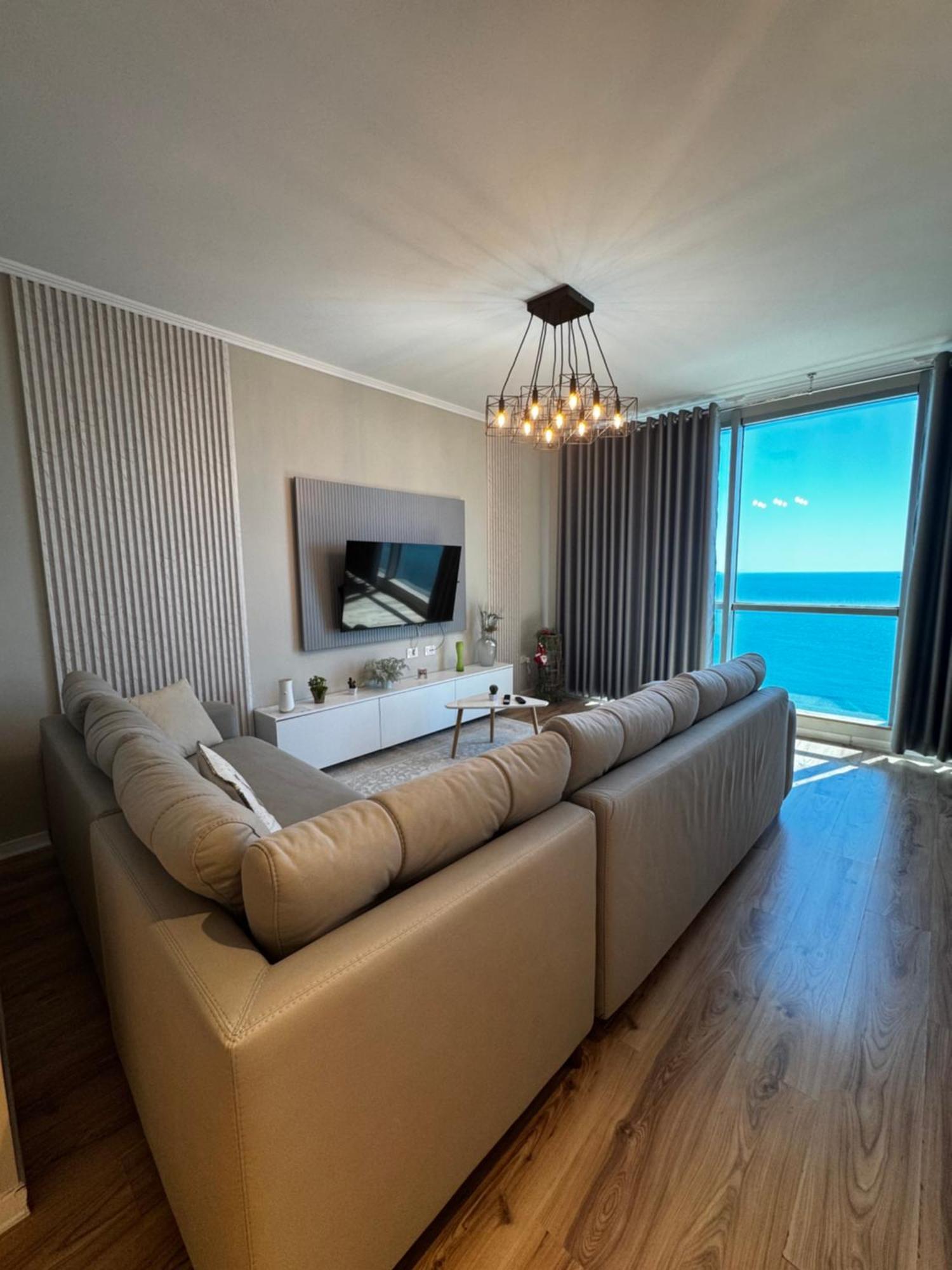 Sky & Sea View Luxury Apartments Durrës Esterno foto