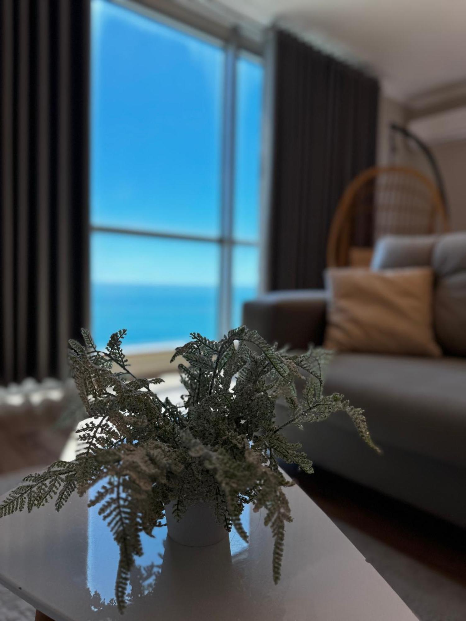 Sky & Sea View Luxury Apartments Durrës Esterno foto