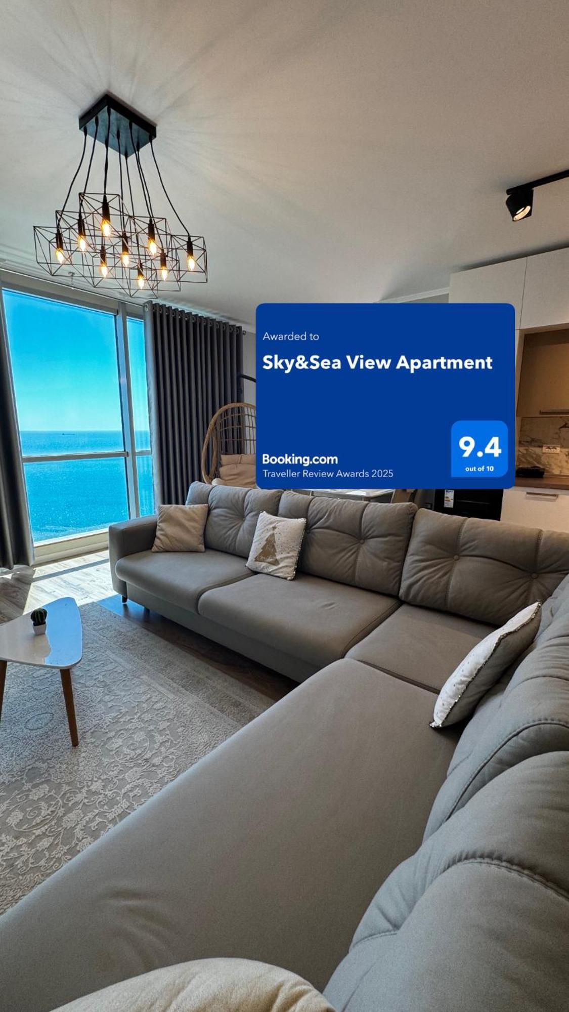 Sky & Sea View Luxury Apartments Durrës Esterno foto