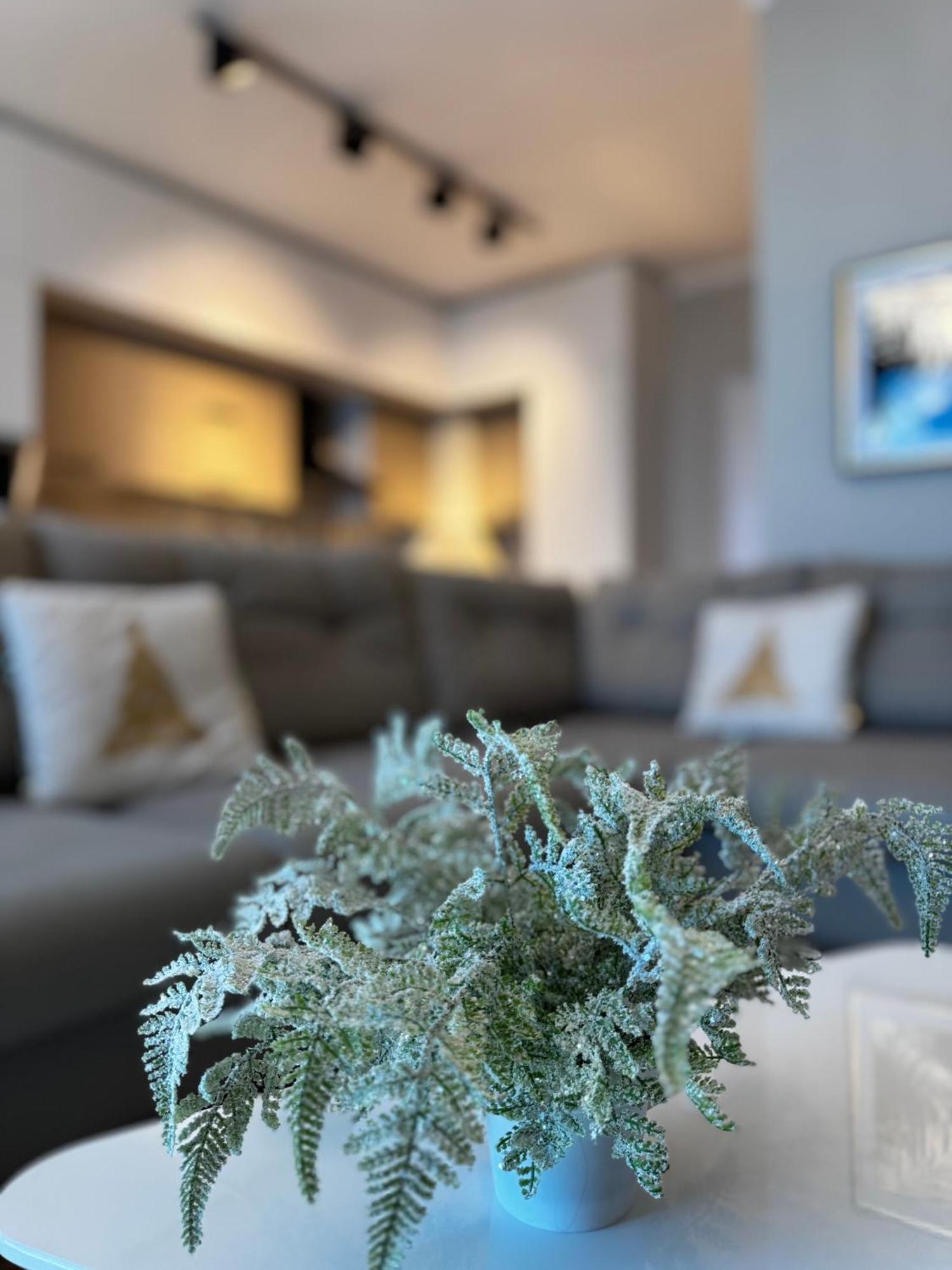 Sky & Sea View Luxury Apartments Durrës Esterno foto